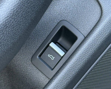 Ауди А4 2018 в Киеве на Automoto.ua Черный Ауди А4, объемом двигателя 1.98 л и пробегом 118 тыс. км за 22900 $, фото 29 на Automoto.ua