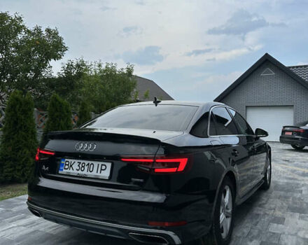 Черный Ауди А4, объемом двигателя 1.98 л и пробегом 128 тыс. км за 20000 $, фото 6 на Automoto.ua