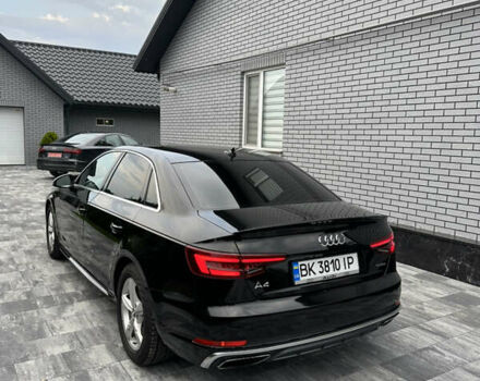 Черный Ауди А4, объемом двигателя 1.98 л и пробегом 128 тыс. км за 20000 $, фото 9 на Automoto.ua