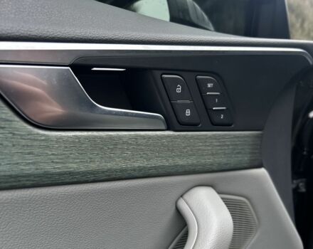 Чорний Ауді А4, об'ємом двигуна 2 л та пробігом 50 тис. км за 16700 $, фото 22 на Automoto.ua