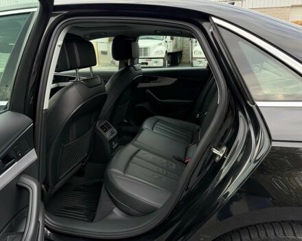 Чорний Ауді А4, об'ємом двигуна 2 л та пробігом 34 тис. км за 10000 $, фото 12 на Automoto.ua