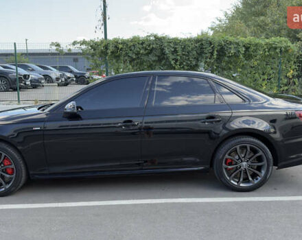 Черный Ауди А4, объемом двигателя 1.98 л и пробегом 77 тыс. км за 28000 $, фото 6 на Automoto.ua