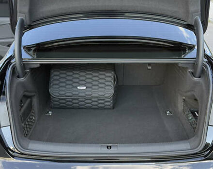 Черный Ауди А4, объемом двигателя 1.98 л и пробегом 77 тыс. км за 28000 $, фото 18 на Automoto.ua