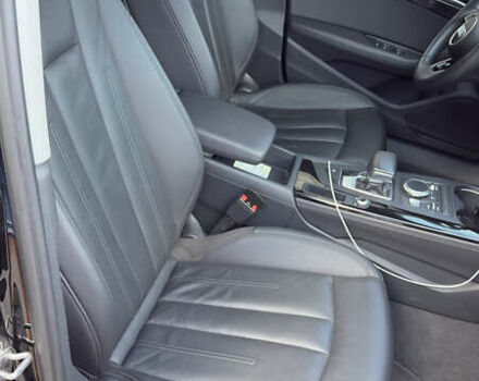 Черный Ауди А4, объемом двигателя 1.98 л и пробегом 77 тыс. км за 28000 $, фото 9 на Automoto.ua