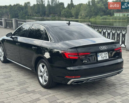 Черный Ауди А4, объемом двигателя 2 л и пробегом 125 тыс. км за 19800 $, фото 11 на Automoto.ua