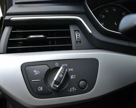 Черный Ауди А4, объемом двигателя 2 л и пробегом 62 тыс. км за 12900 $, фото 18 на Automoto.ua