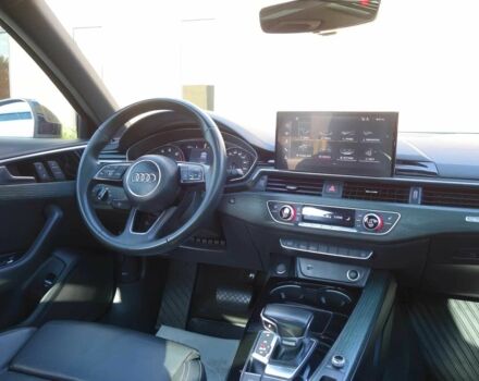 Черный Ауди А4, объемом двигателя 2 л и пробегом 33 тыс. км за 10000 $, фото 10 на Automoto.ua