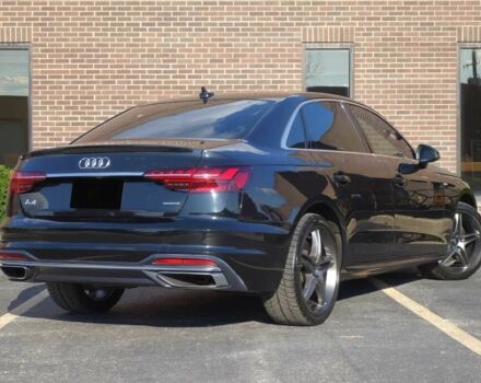 Черный Ауди А4, объемом двигателя 2 л и пробегом 33 тыс. км за 10000 $, фото 6 на Automoto.ua