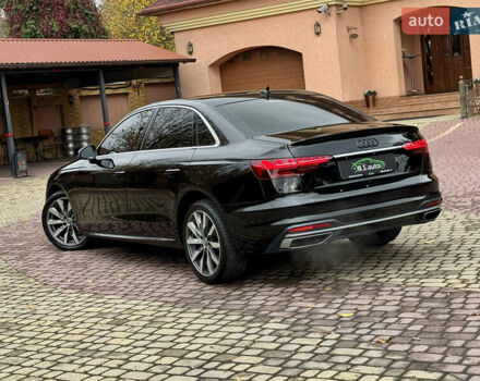 Чорний Ауді А4, об'ємом двигуна 2 л та пробігом 55 тис. км за 23800 $, фото 3 на Automoto.ua