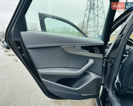 Черный Ауди А4, объемом двигателя 1.98 л и пробегом 27 тыс. км за 29000 $, фото 17 на Automoto.ua