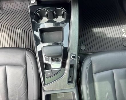 Чорний Ауді А4, об'ємом двигуна 2 л та пробігом 26 тис. км за 19999 $, фото 4 на Automoto.ua