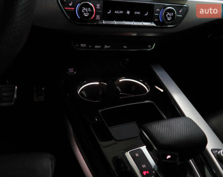 Черный Ауди А4, объемом двигателя 2 л и пробегом 57 тыс. км за 31999 $, фото 13 на Automoto.ua