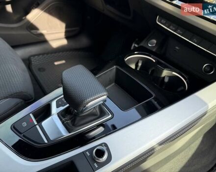 Чорний Ауді А4, об'ємом двигуна 1.98 л та пробігом 4 тис. км за 44000 $, фото 75 на Automoto.ua