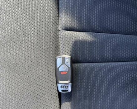 Чорний Ауді А4, об'ємом двигуна 1.98 л та пробігом 4 тис. км за 44000 $, фото 100 на Automoto.ua