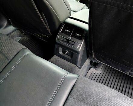 Черный Ауди А4, объемом двигателя 2 л и пробегом 29 тыс. км за 40000 $, фото 12 на Automoto.ua