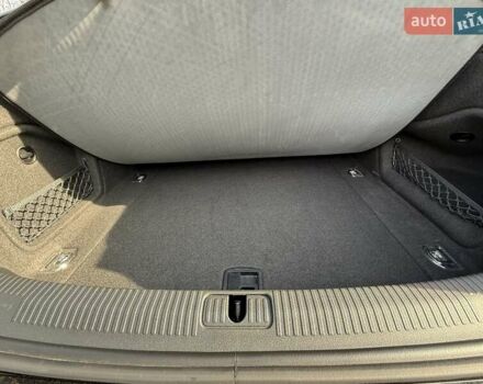 Чорний Ауді А4, об'ємом двигуна 1.98 л та пробігом 4 тис. км за 44000 $, фото 99 на Automoto.ua