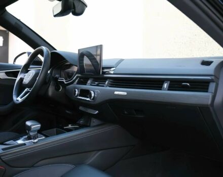 Черный Ауди А4, объемом двигателя 2 л и пробегом 20 тыс. км за 17500 $, фото 8 на Automoto.ua