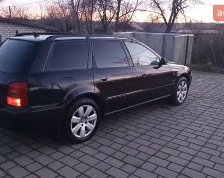 Черный Ауди А4, объемом двигателя 1.78 л и пробегом 300 тыс. км за 3000 $, фото 4 на Automoto.ua