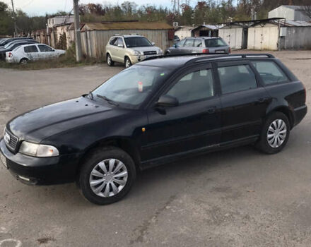 Чорний Ауді А4, об'ємом двигуна 1.8 л та пробігом 220 тис. км за 2200 $, фото 2 на Automoto.ua
