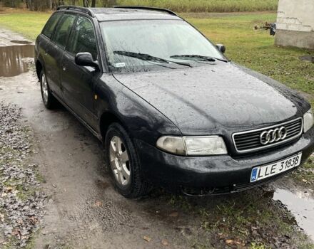 Черный Ауди А4, объемом двигателя 1.9 л и пробегом 450 тыс. км за 1300 $, фото 2 на Automoto.ua