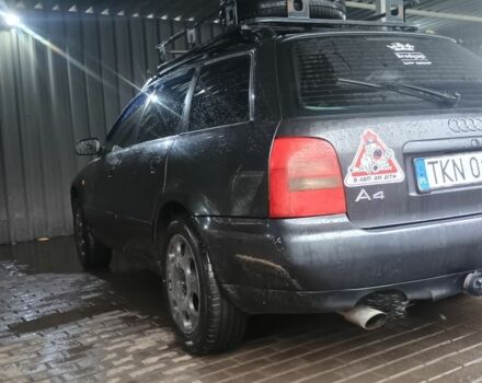 Черный Ауди А4, объемом двигателя 1.8 л и пробегом 401 тыс. км за 2200 $, фото 1 на Automoto.ua
