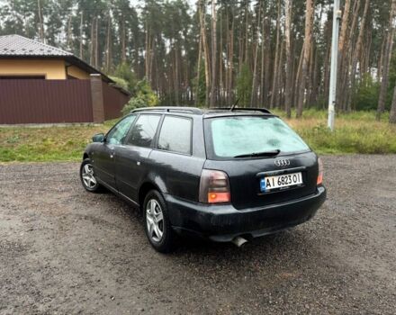 Черный Ауди А4, объемом двигателя 1.8 л и пробегом 400 тыс. км за 2300 $, фото 3 на Automoto.ua