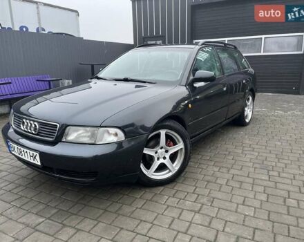 Чорний Ауді А4, об'ємом двигуна 1.78 л та пробігом 280 тис. км за 2950 $, фото 1 на Automoto.ua