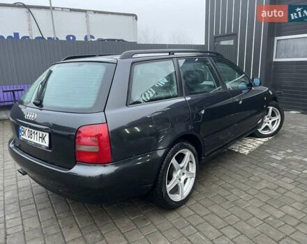 Чорний Ауді А4, об'ємом двигуна 1.78 л та пробігом 280 тис. км за 2950 $, фото 2 на Automoto.ua