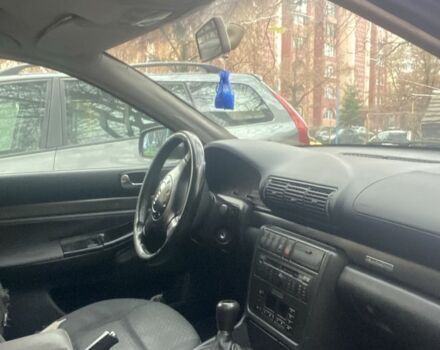 Черный Ауди А4, объемом двигателя 1.9 л и пробегом 360 тыс. км за 2371 $, фото 5 на Automoto.ua