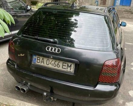 Черный Ауди А4, объемом двигателя 1.78 л и пробегом 382 тыс. км за 3300 $, фото 1 на Automoto.ua