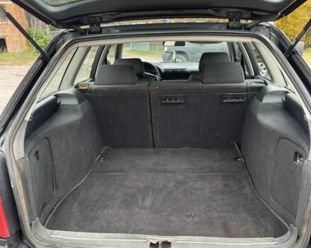 Черный Ауди А4, объемом двигателя 1.9 л и пробегом 400 тыс. км за 1799 $, фото 7 на Automoto.ua