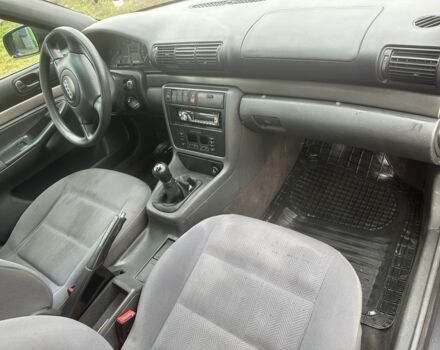 Чорний Ауді А4, об'ємом двигуна 1.9 л та пробігом 300 тис. км за 2000 $, фото 5 на Automoto.ua