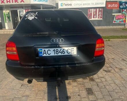 Черный Ауди А4, объемом двигателя 1.6 л и пробегом 286 тыс. км за 3950 $, фото 11 на Automoto.ua