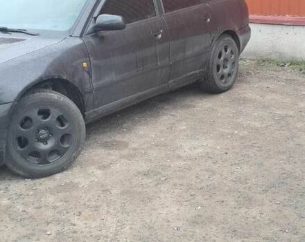 Черный Ауди А4, объемом двигателя 1.8 л и пробегом 400 тыс. км за 1775 $, фото 1 на Automoto.ua