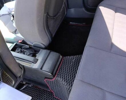 Черный Ауди А4, объемом двигателя 1.6 л и пробегом 383 тыс. км за 3400 $, фото 8 на Automoto.ua