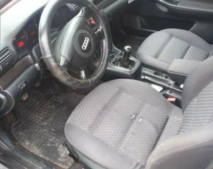 Черный Ауди А4, объемом двигателя 2.5 л и пробегом 347 тыс. км за 3500 $, фото 2 на Automoto.ua