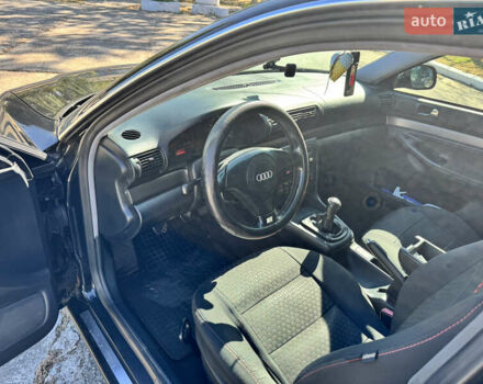 Чорний Ауді А4, об'ємом двигуна 2.5 л та пробігом 300 тис. км за 4150 $, фото 6 на Automoto.ua