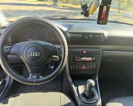 Чорний Ауді А4, об'ємом двигуна 2.5 л та пробігом 300 тис. км за 4805 $, фото 10 на Automoto.ua