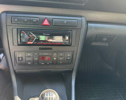 Чорний Ауді А4, об'ємом двигуна 2.5 л та пробігом 300 тис. км за 4150 $, фото 13 на Automoto.ua