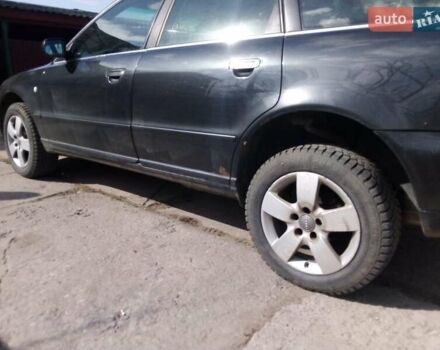 Черный Ауди А4, объемом двигателя 2.5 л и пробегом 320 тыс. км за 2500 $, фото 5 на Automoto.ua