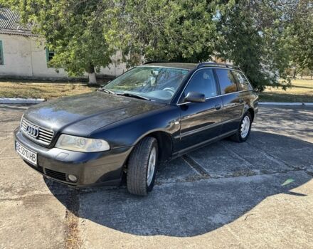 Чорний Ауді А4, об'ємом двигуна 2.5 л та пробігом 300 тис. км за 4805 $, фото 1 на Automoto.ua