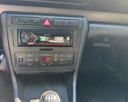 Чорний Ауді А4, об'ємом двигуна 2.5 л та пробігом 300 тис. км за 4805 $, фото 12 на Automoto.ua