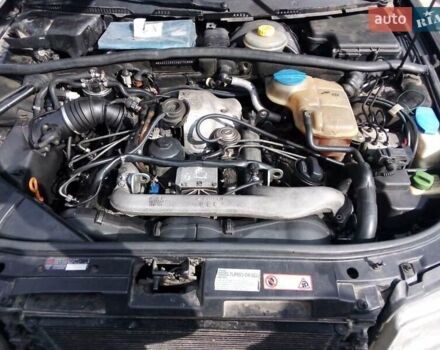 Черный Ауди А4, объемом двигателя 2.5 л и пробегом 320 тыс. км за 2500 $, фото 6 на Automoto.ua