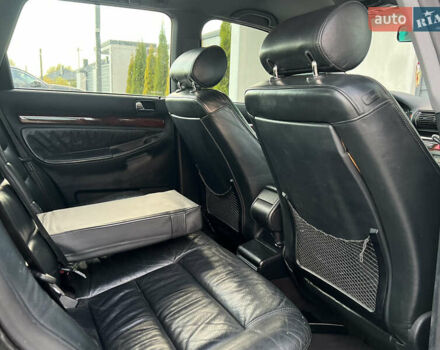 Черный Ауди А4, объемом двигателя 2.5 л и пробегом 429 тыс. км за 3650 $, фото 11 на Automoto.ua