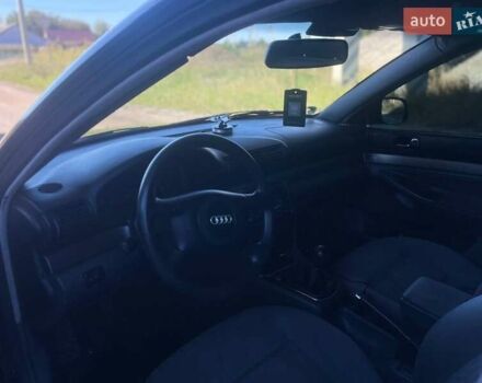 Черный Ауди А4, объемом двигателя 1.6 л и пробегом 231 тыс. км за 3100 $, фото 7 на Automoto.ua