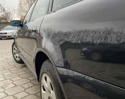 Чорний Ауді А4, об'ємом двигуна 1.8 л та пробігом 229 тис. км за 4099 $, фото 8 на Automoto.ua