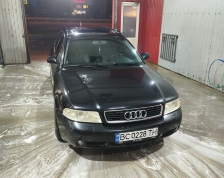 Черный Ауди А4, объемом двигателя 1.8 л и пробегом 275 тыс. км за 3555 $, фото 3 на Automoto.ua