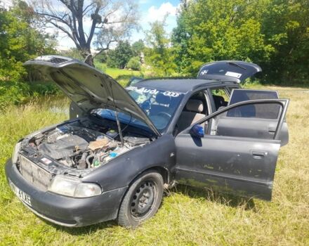 Чорний Ауді А4, об'ємом двигуна 1.9 л та пробігом 345 тис. км за 1650 $, фото 16 на Automoto.ua