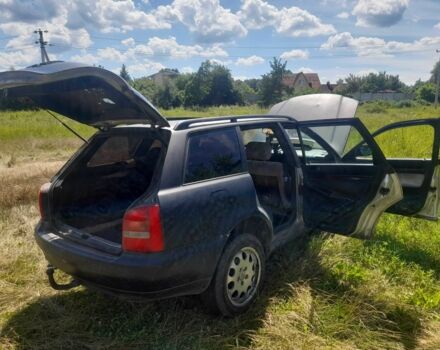 Чорний Ауді А4, об'ємом двигуна 1.9 л та пробігом 345 тис. км за 1650 $, фото 14 на Automoto.ua