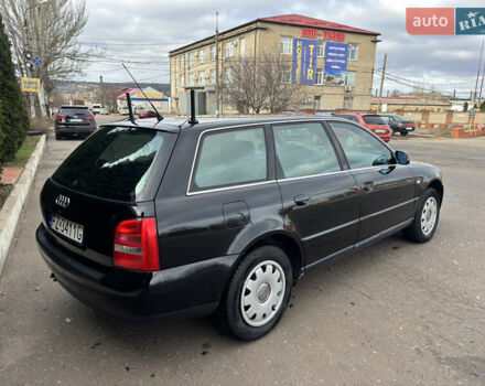 Черный Ауди А4, объемом двигателя 2.5 л и пробегом 275 тыс. км за 2800 $, фото 4 на Automoto.ua